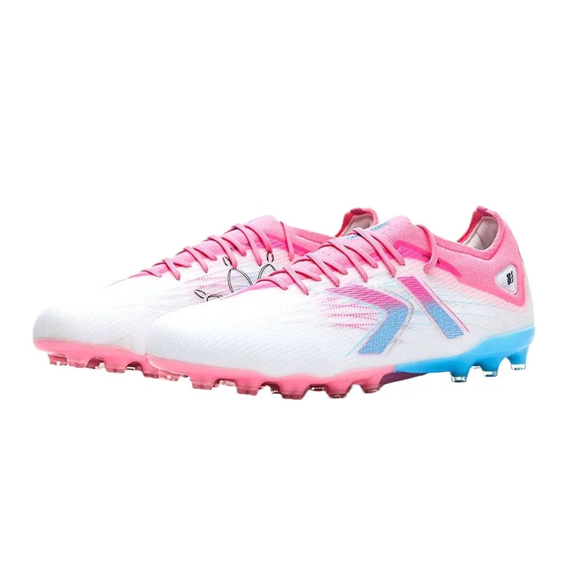 Kelme MG futbolo bateliai vyrams natūraliai ir dirbtinei vejai, profesionalioms varžyboms ir treniruotėms, neslystantys futbolo bateliai
