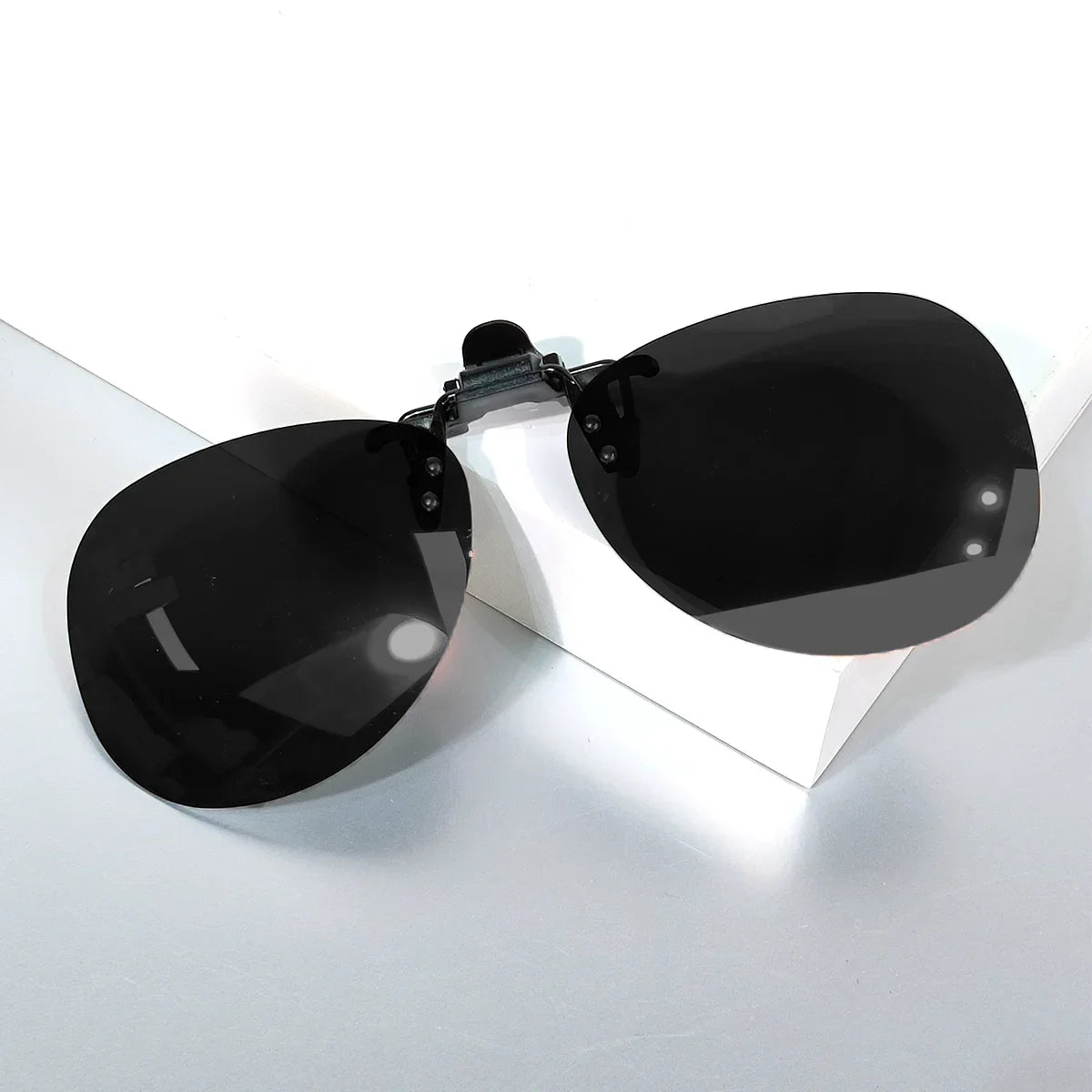 Trendy Cool Clip-on Sunglasses Polarized Fashion Glasses, for Men Women Outdoor Sports Party Vacation Travel Driving
