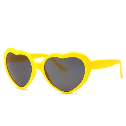 Love Heart Shaped Effects Glasses Watch The Lights Change to Heart Shape At Night Diffraction Glasses Women Fashion Sunglasses