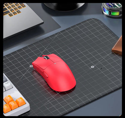 Ratón gaming inalámbrico ATTACK SHARK X11SE, trimodo, superligero de 63g con sensor PAW3311, 22000 DPI, batería de 300mAh, controlador dual