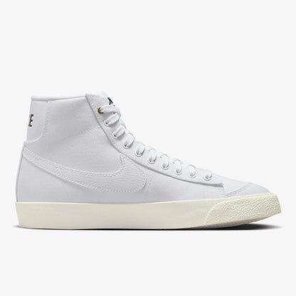 Nike Authentic BLAZER Pioneers Damen-Freizeit-Sneaker, niedrig geschnitten, leicht DX5550-100