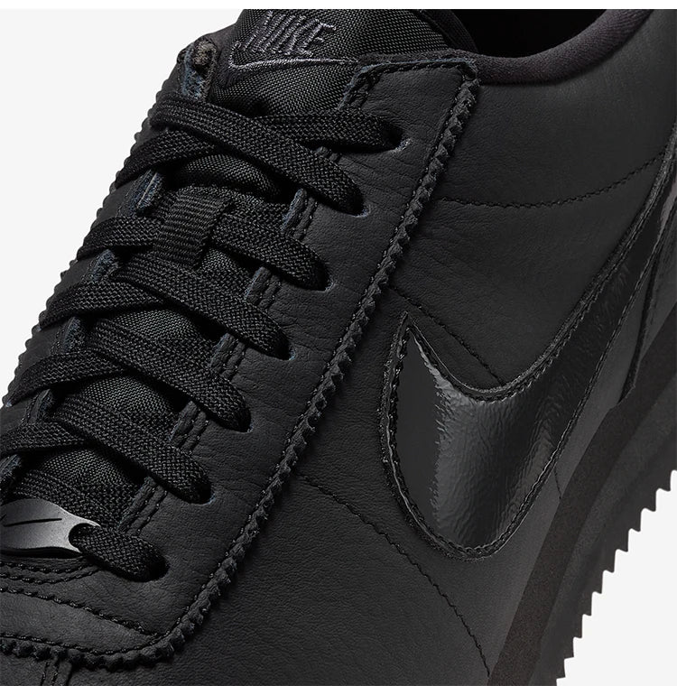 Nike originalni ženski nizki retro lahki oblazinjeni športni čevlji CORTEZ FB6877-002
