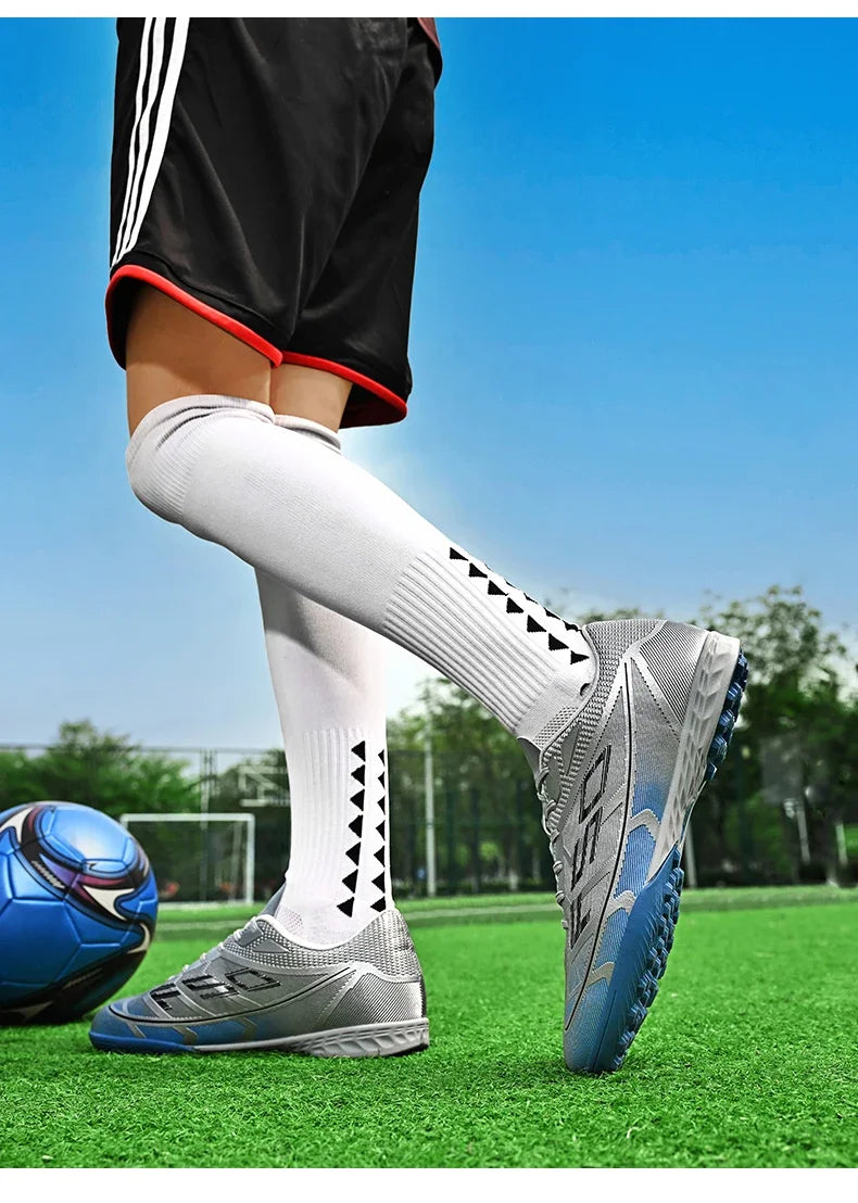 Nouvelles chaussures de football pour hommes, chaussures de sport respirantes, antidérapantes, de haute qualité, pour matchs en plein air, chaussures de football de salle, haute tige, ultralégères