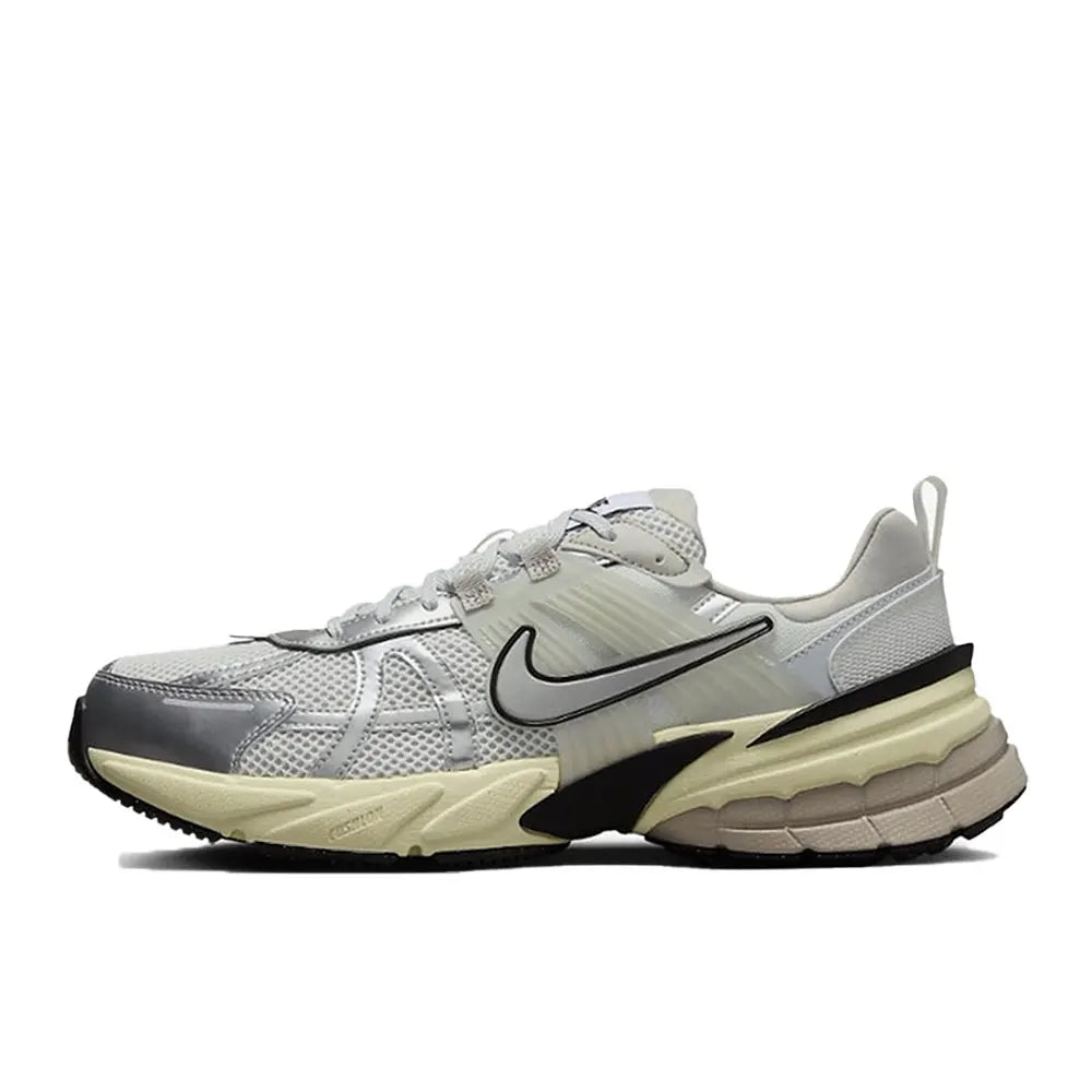 Nike V2K Run Retro Running Shoes Comfortable cushioning and durable construction Unisex everyday casual style HQ1678-200