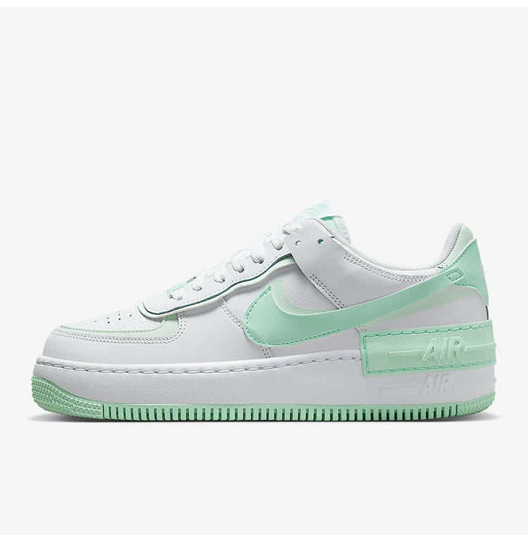 Nike eredeti AIR FORCE 1 női, vastag talpú, alacsony szárú klasszikus cipő FZ3773-100