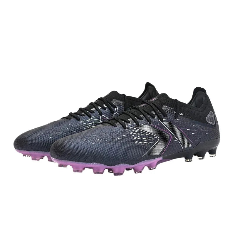 Kelme MG futbolo bateliai vyrams natūraliai ir dirbtinei vejai, profesionalioms varžyboms ir treniruotėms, neslystantys futbolo bateliai