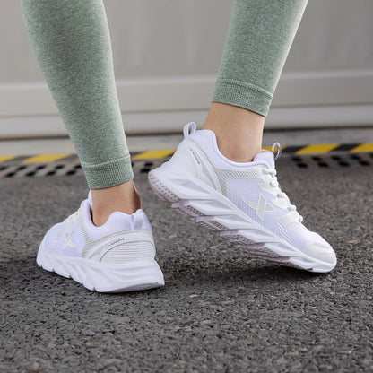 Xtep Women's Shoes Running Shoes Wear-resistant Casual Sports Shoes For Women Winter Tennis Female Sneakers White 879318110073