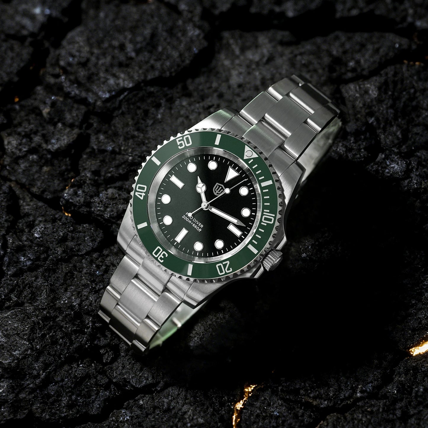 Watchdives WD1680Q V2 Green Dial Quartz Watches VH31 Sweep Second Movement Sapphire 200M Waterproof Stainless steel WristWatch