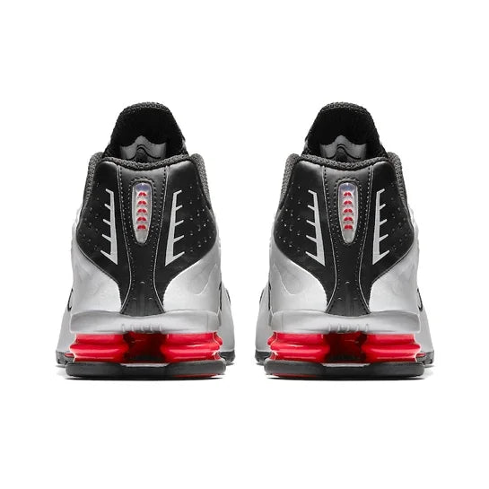 Nike Shox R4 Chaussures de course décontractées basses pour la ville et les trajets quotidiens, unisexe, argent et rouge BV1111-008