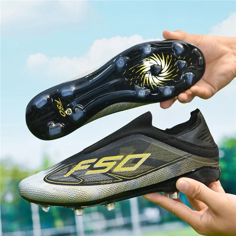 Nouvelles chaussures de football pour hommes, chaussures de sport respirantes, chaussures de futsal antidérapantes, chaussures de football ultralégères, haute tige, haute qualité, pour match en extérieur