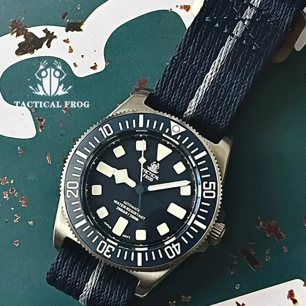 Tactical Frog FXD V4 Mechanische Uhr NH35 Automatikwerk Titan-Herrenuhr 200m wasserdicht Saphirglas Leuchtzeiger 42mm Uhr