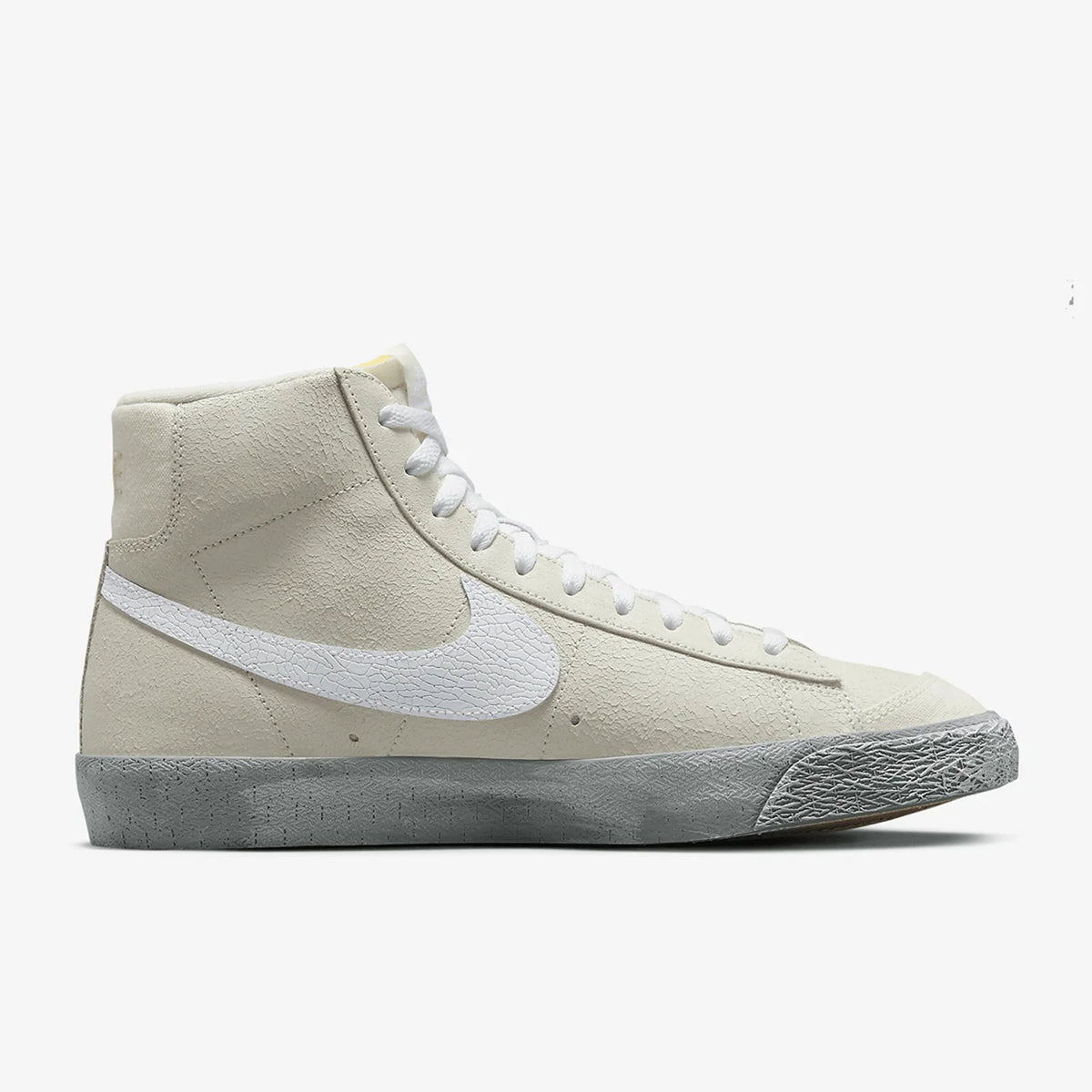Adidași sport casual pentru bărbați Nike Blazer Mid '77 SE autentici DV0797-100