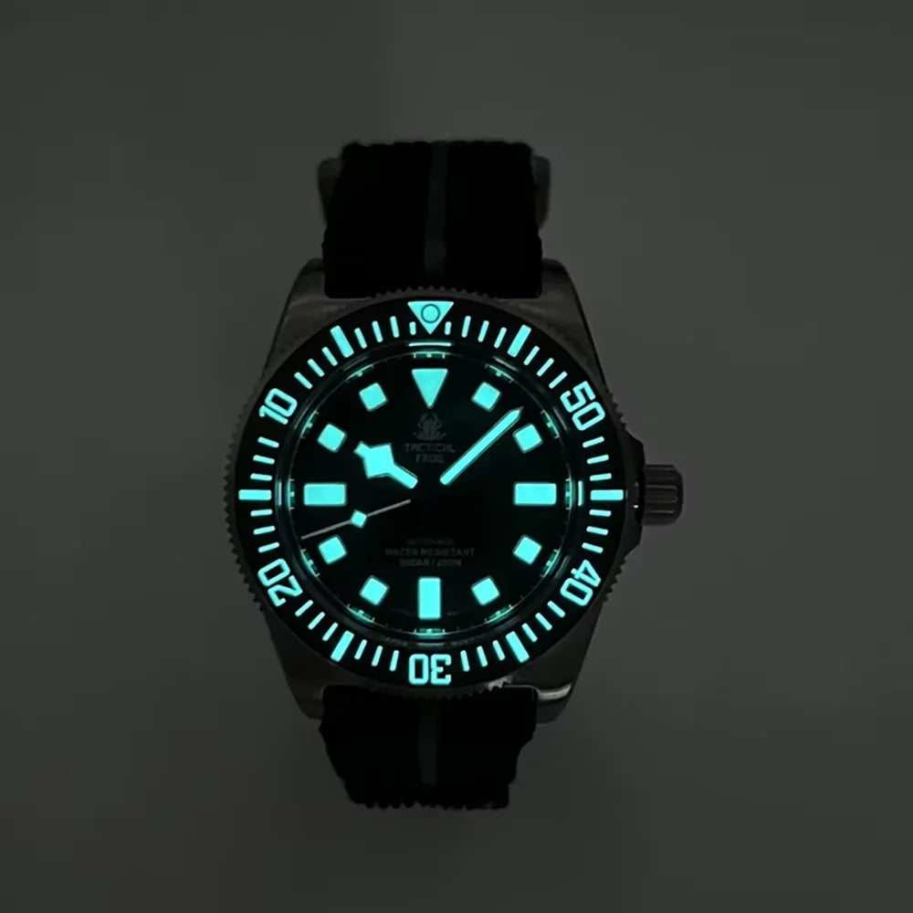 Tactical Frog FXD V4 Mechanische Uhr NH35 Automatikwerk Titan-Herrenuhr 200m wasserdicht Saphirglas Leuchtzeiger 42mm Uhr