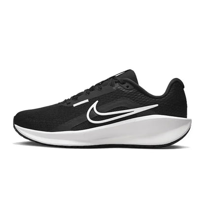 Nike DOWNSHIFTER 13 Comfort Fabric Prodyšné nízké ležérní městské běžecké boty pro ženy, černé/bílé FD6476-001