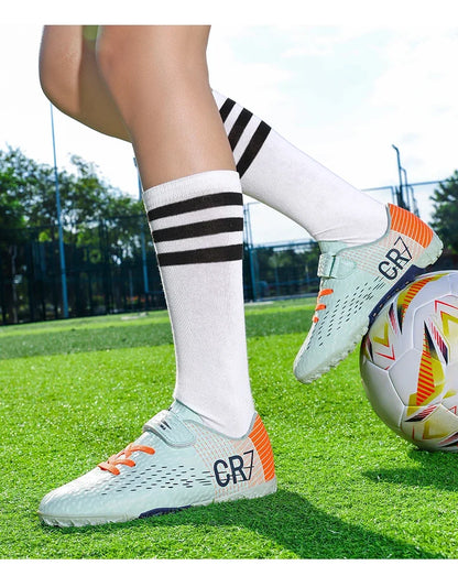Nouvelles chaussures de football pour enfants, chaussures de sport d'extérieur, chaussures de football pour garçons et filles, chaussures de football à boucles, chaussures de futsal, pointures 28-39