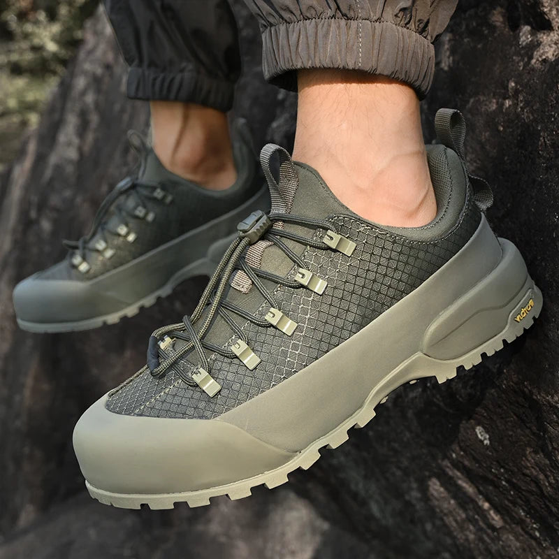 2025 New Mountaineering Shoes Outdoor Hiking Sports Shoes Men's Non-Slip Hunting Leisure Walking Shoes Size 37-45