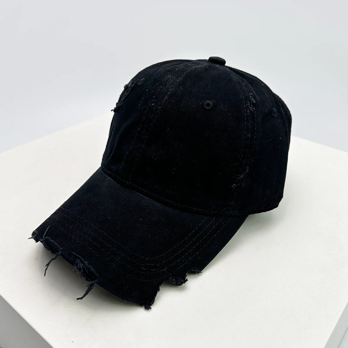 New Unisex Notch Solid Personal Baseball Hats Breathable Broken Style Sunshade Casual Peaked Caps Versatile Distress Fashion ins