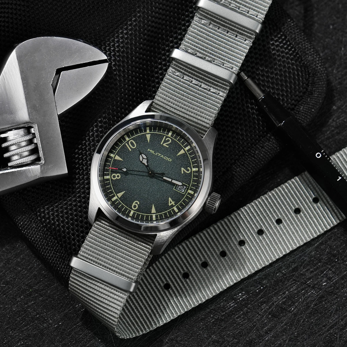 Militado  ML18 36mm Men Watch VH31 Quartz Movement Watches Luminous Sapphire Double Domed Crystal Waterproof Vintage Wristwatch