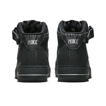 Unisex tenisky Nike Air Force 1 Mid – podpora kotníku, klasické odpružené pohodlí a odolnost pro celodenní nošení DQ7666-001