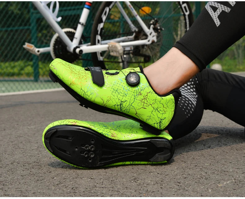 Zapatillas de ciclismo nuevas para hombre con cierre automático para carretera, montaña y exterior; zapatillas deportivas de ciclismo para mujer para spinning indoor