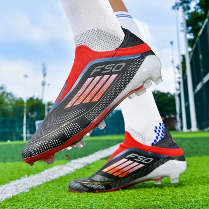 Nouvelles chaussures de football pour hommes, bottes de football confortables pour l'entraînement et les matchs en extérieur, crampons antidérapants et respirants, pour garçons et adultes, à longues pointes.