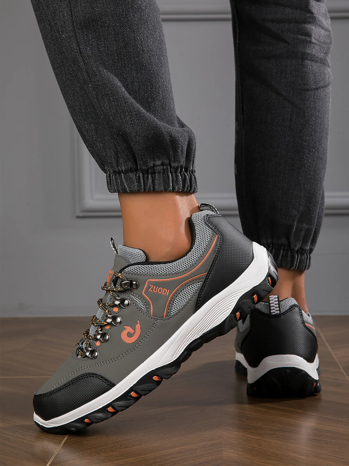New Men's Hiking Shoes Breathable Hiking Sports Shoes Outdoor Ultra-light Non-slip Hiking Camping Running Hiking Sports Shoes
