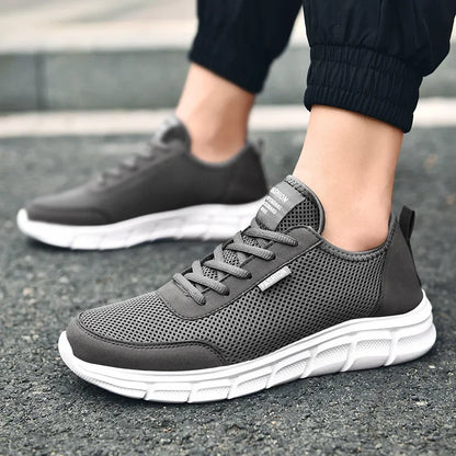 Nouvelle maille hommes chaussures Lac-up chaussures décontractées hommes baskets respirant chaussures légères confortables Sport formateurs Zapatillas Hombre