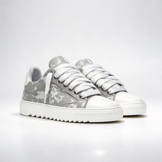 Baskets en toile peinte de style britannique, marque de luxe, pour hommes et femmes, motif à pois, chaussures de sport tendance pour tous les jours.
