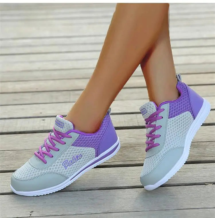 Women's Sneakers 2025 New Fashion Flat Women's Shoes Vulcanized Casual Sneaker Woman Lace Up Women Sneakers Tenis Feminino