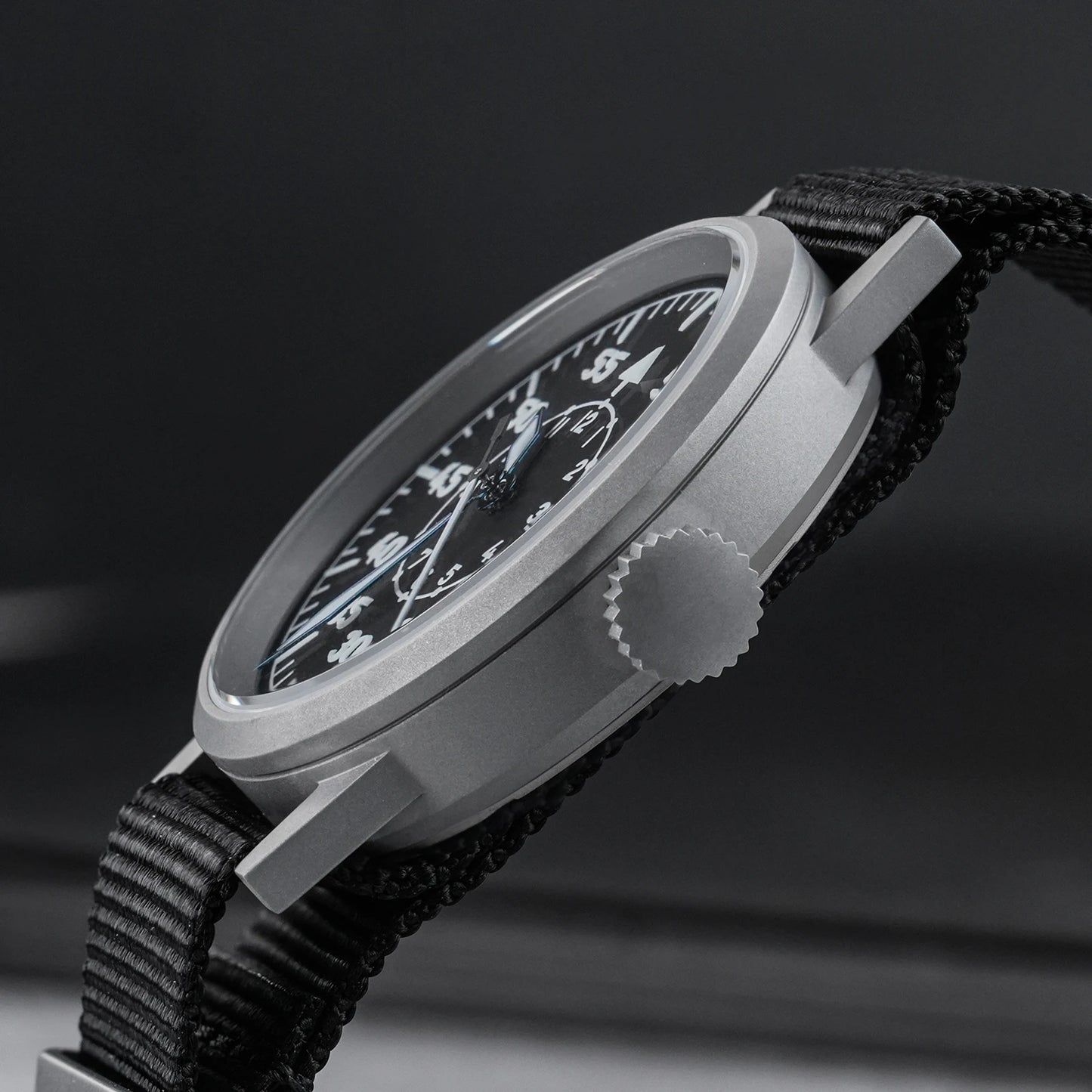 Militado ML10 Quartz Watch VH31 Sweeping Second Movement Sapphire Crystal BGW9 Luminous 10Bar Waterproof 36.9mm Vintage Watches