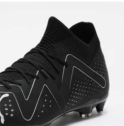 Chaussures de football Puma authentiques pour hommes, style sportif, design rétro simple et durable, modèle 107369-02.
