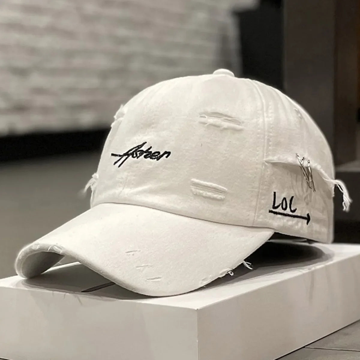 Gorra de béisbol unisex Asher con bordado, agujeros y aro de hierro, ajustable, para actividades al aire libre, primavera y otoño, informal, con protección solar