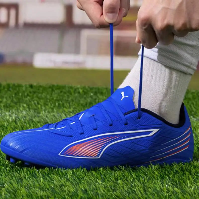 Chaussures de football PUMA pour hommes MG Cleat Soccer TT avec crampons à rainures 108519-01 108519-03, talon renforcé