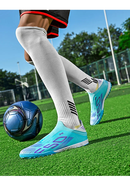 Nouvelles chaussures de football pour hommes, baskets antidérapantes, chaussures d'entraînement, bottes de football très vendues, crampons légers de haute qualité pour matchs sur gazon, mi-hautes pour l'extérieur