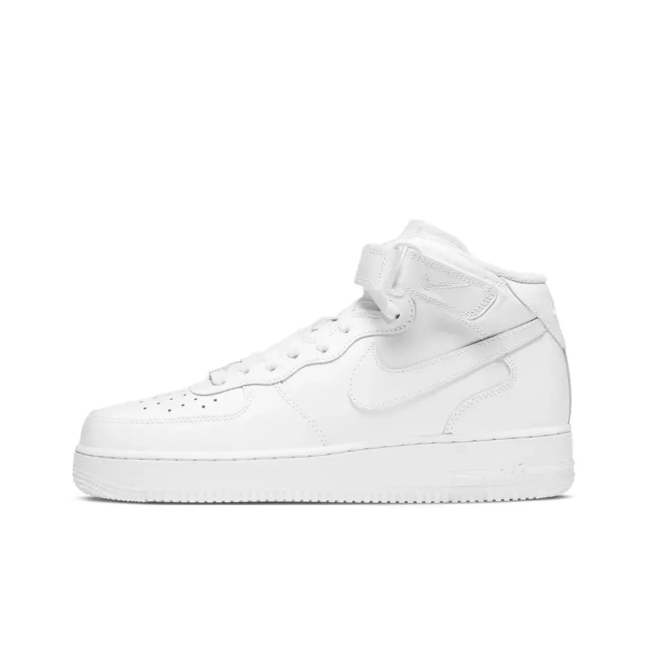 Unisex tenisky Nike Air Force 1 Mid – podpora kotníku, klasické odpružené pohodlí a odolnost pro celodenní nošení DQ7666-001