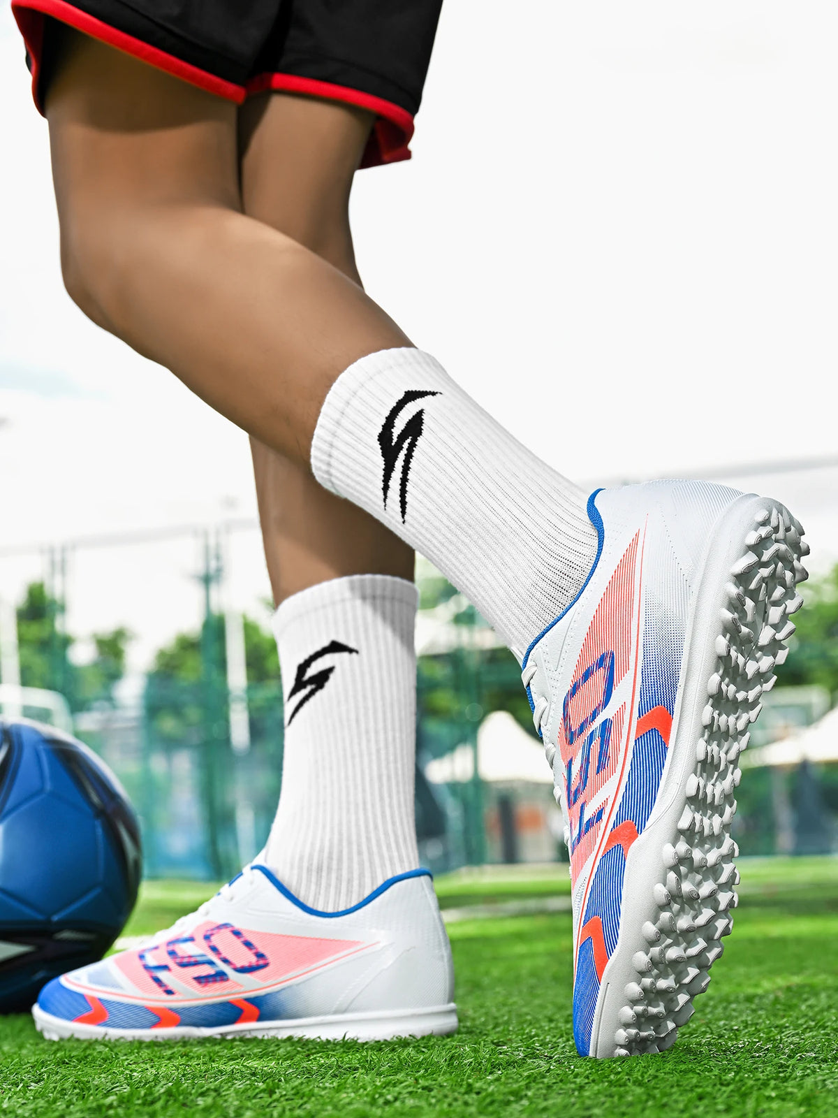 Chaussures de football basses populaires, crampons cassés, modèles unisexes TF et FG, 2 couleurs au choix, respirantes et antidérapantes