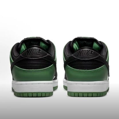 Nike Dunk SB Fashion-forward, versatile everyday low-top sneakers—durable and comfortable for casual wear BQ6817-302