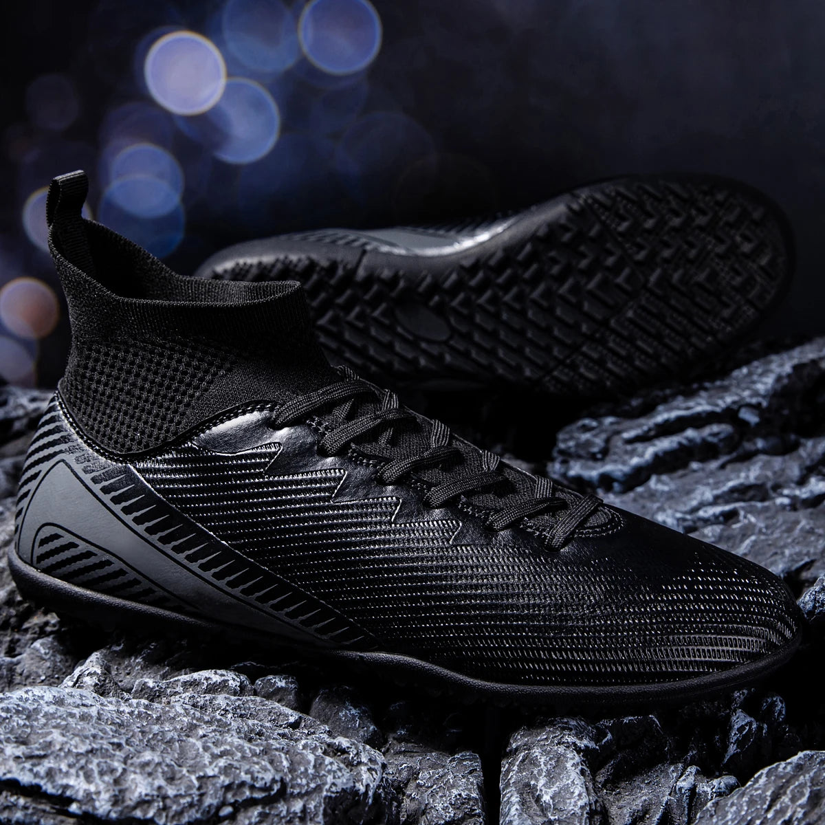 Męskie buty piłkarskie meczowe TF z łamaną podeszwą, outdoorowe buty sportowe zapewniające wyjątkowo mocną przyczepność
