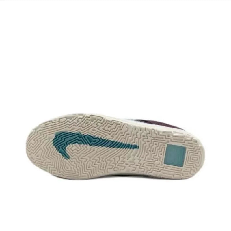 Nike's New SB Series Women's Skate Shoes with Strong Grip, Lightweight, Durable, Comfortable Mesh Material, Suitable for Daily Commuting, Low-Top Flat Shoes, SB Day One Unique Color-Blocking, Eye-Catching, Versatile Casual Sneakers