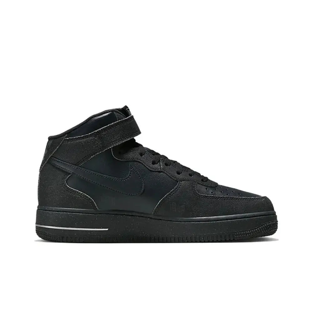 Unisex tenisky Nike Air Force 1 Mid – podpora kotníku, klasické odpružené pohodlí a odolnost pro celodenní nošení DQ7666-001