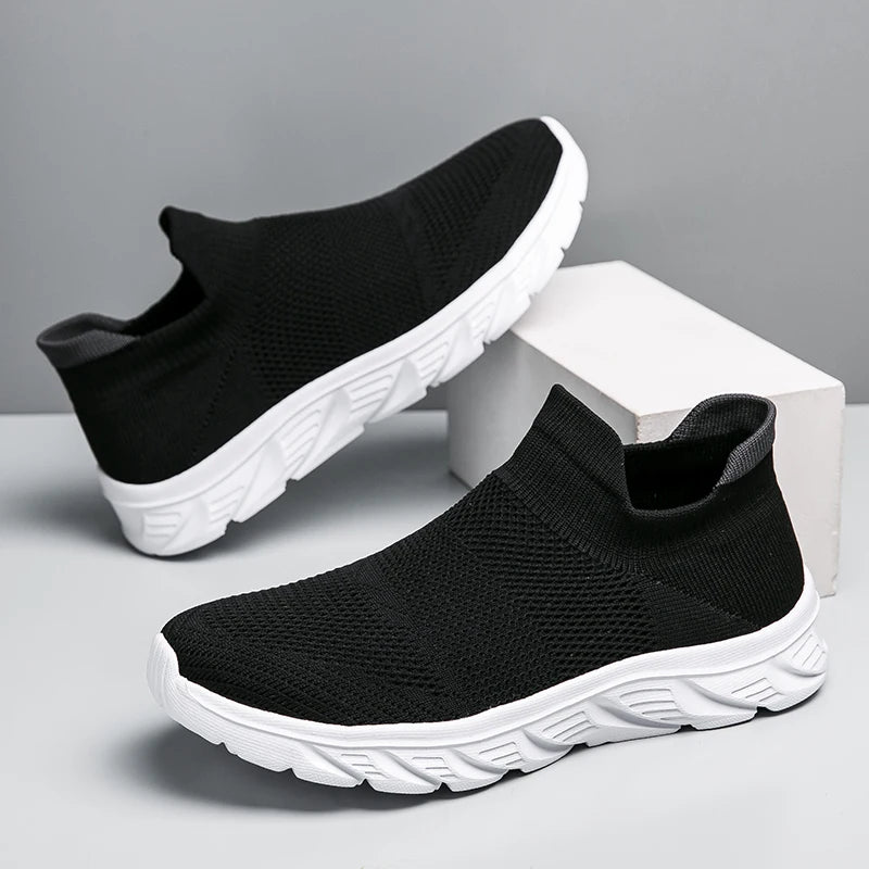 Breathable Men Casual Shoes Slip on Male Vulcanized Shoes Lightweight Men's Casual Sneakers Soft Anti-slip Flats Outdoor Loafers