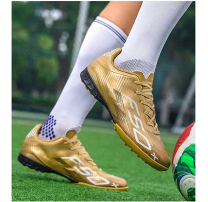 Nouvelles chaussures de football pour hommes, chaussures d'entraînement, baskets professionnelles, chaussures de match sur gazon, chaussures de football antidérapantes pour l'extérieur, chaussures de sport ultralégères,