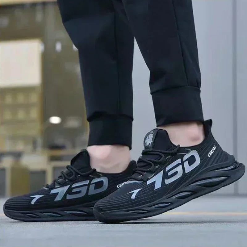 New Summer Mens Breathable Mesh Running Shoes Lightweight Sports Sneakers Trendy Brand