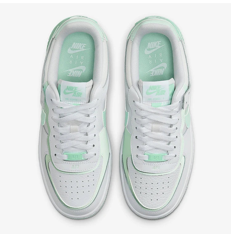 Nike eredeti AIR FORCE 1 női, vastag talpú, alacsony szárú klasszikus cipő FZ3773-100