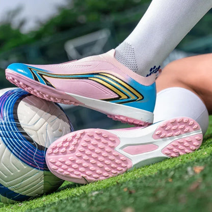 Nouvelles chaussures de football pour hommes, légères, antidérapantes, pour futsal, chaussures de football très vendues, baskets de match, crampons pour terrain intérieur et extérieur, haute qualité