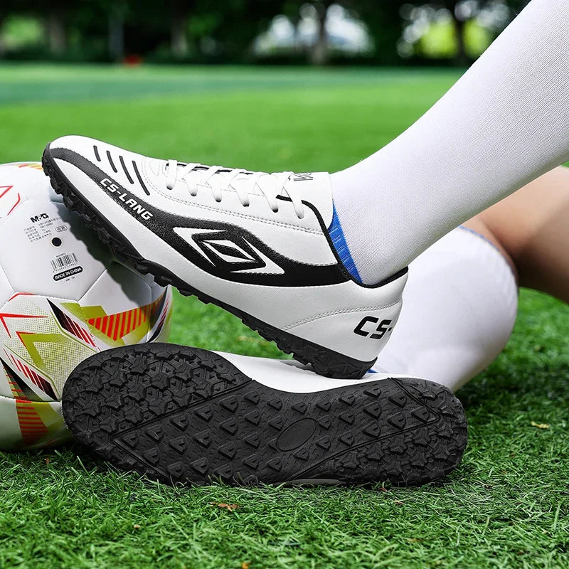 New Men’s Football Boots Grass Cleats Soccer Shoes Match Adult Indoor Ultralight Non-Slip Boys Futsal Sport Turf Comfortable