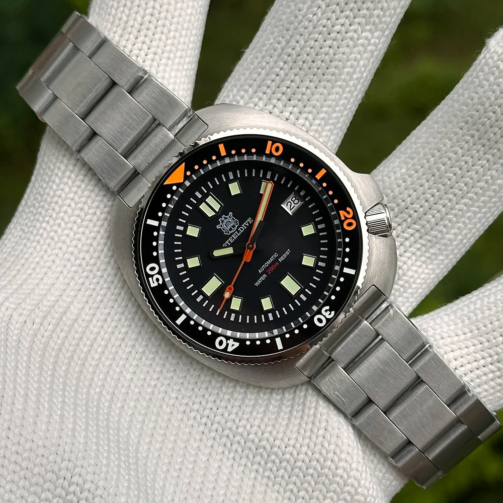 STEELDIVE SD1970C Classic Ceramic Bezel 200M Water Resistant Sapphire Glass AR Coating Mens Automatic Watch NH35 Dive Watches