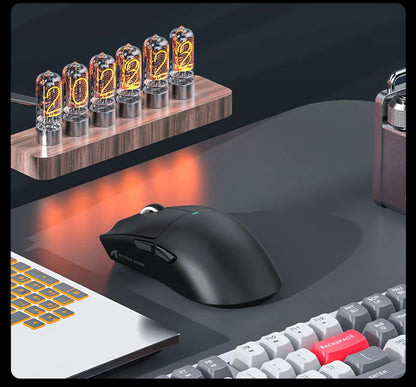 Ratón gaming inalámbrico ATTACK SHARK X11SE, trimodo, superligero de 63g con sensor PAW3311, 22000 DPI, batería de 300mAh, controlador dual