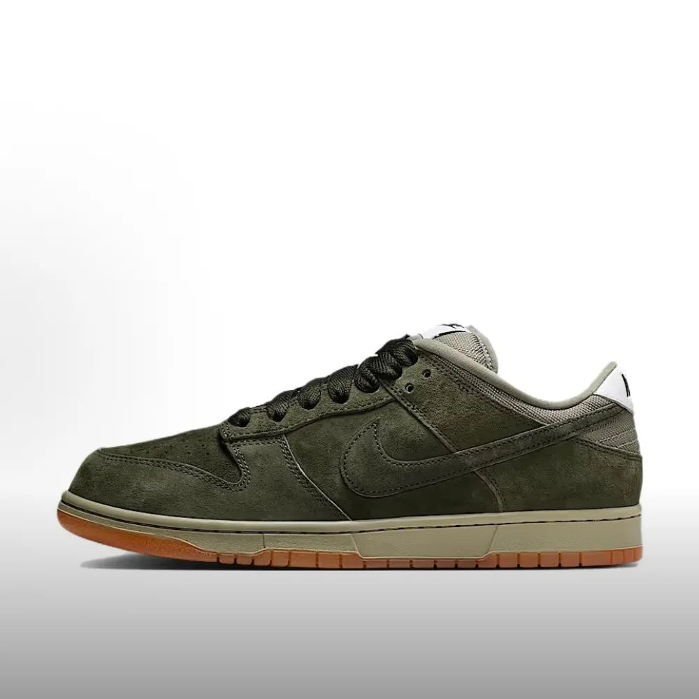 Nike Dunk SB Fashion-forward, versatile everyday low-top sneakers—durable and comfortable for casual wear BQ6817-302