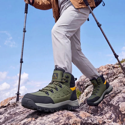 Chaussures de randonnée pour hommes, nouvelles, antidérapantes, semelle résistante à l'usure, bottes en cuir PU pour le camping, bottes de sport respirantes pour la marche en forêt et les activités de plein air.